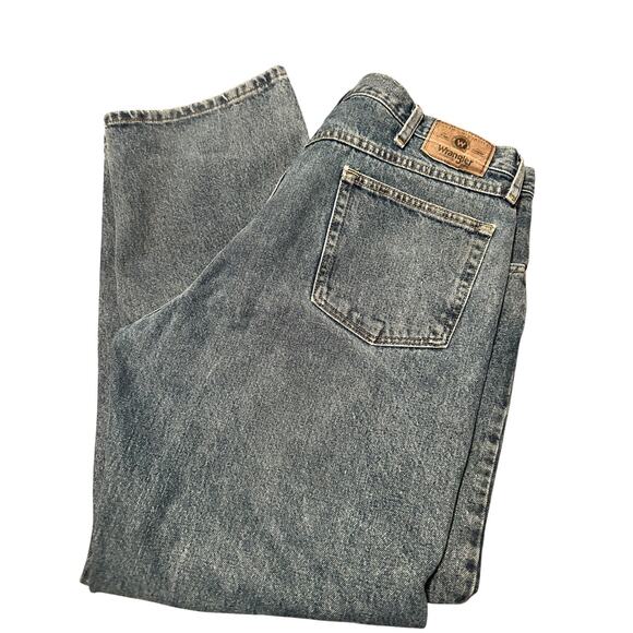 GUC Men's Wrangler Relaxed Fit Blue Jeans Size 38/30 - Picture 1 of 5